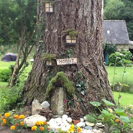 Moulin De La Civiere Bed & Breakfast Kergrist-Moelou Exterior foto