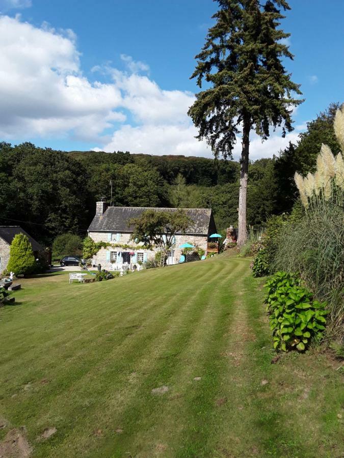 Moulin De La Civiere Bed & Breakfast Kergrist-Moelou Exterior foto