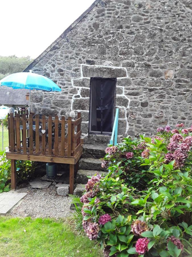 Moulin De La Civiere Bed & Breakfast Kergrist-Moelou Exterior foto